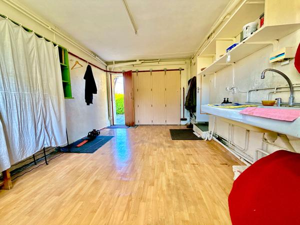 A VENDRE : MAISON T4 INDEPENDANTE AVEC 1 ETAGE + JARDIN ET GARAGE