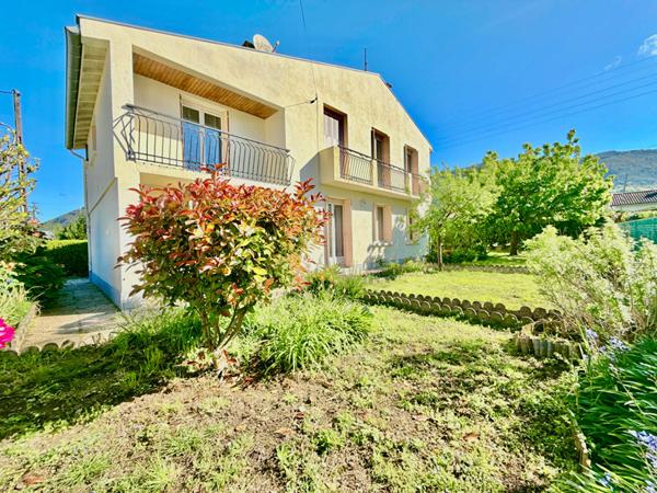 A VENDRE : MAISON T4 INDEPENDANTE AVEC 1 ETAGE + JARDIN ET GARAGE