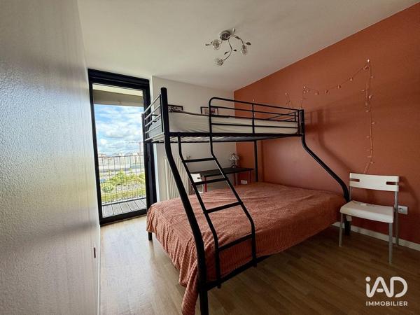 Location appartement 3 pièces 71 m² Nanterre