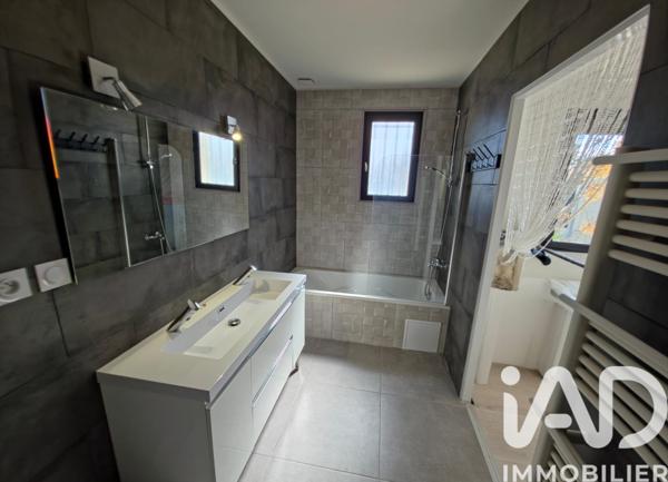 Maison à vendre 5 pièces 120 m² Nîmes