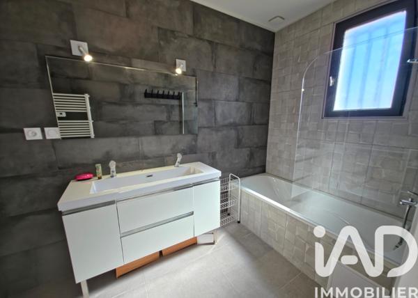Maison à vendre 5 pièces 120 m² Nîmes