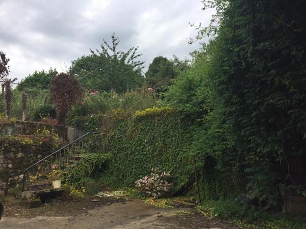 Maison de bourg en pierres