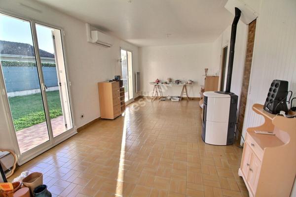 Maison de plain-pied - 4 chambres - 739 m² de terrain - Heyrieux