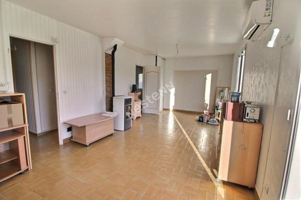 Maison de plain-pied - 4 chambres - 739 m² de terrain - Heyrieux