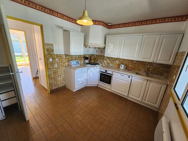 Maison de plain-pied - 4 chambres - 739 m² de terrain - Heyrieux
