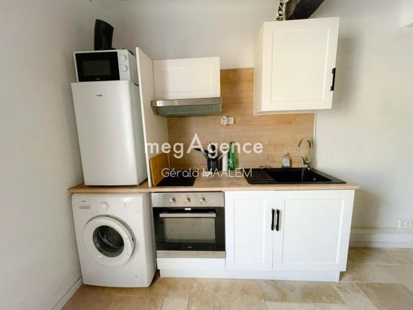 Appartement à ROQUEBRUNE-SUR-ARGENS, 83520 - 1 pièce 24m²
