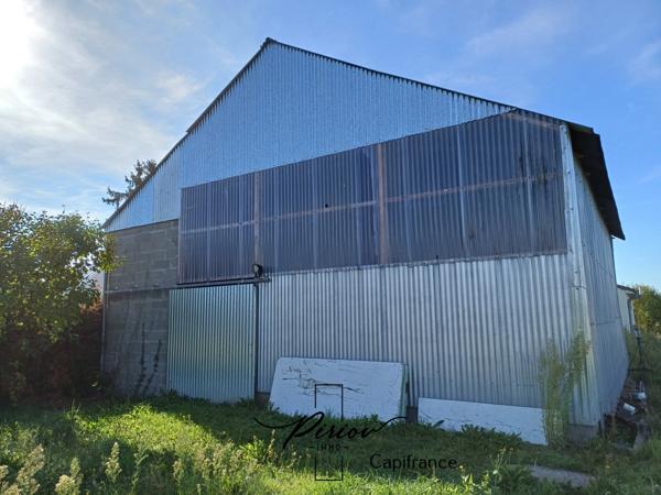 Maison à vendre 6 pièces - Dépendances - 4932 m²