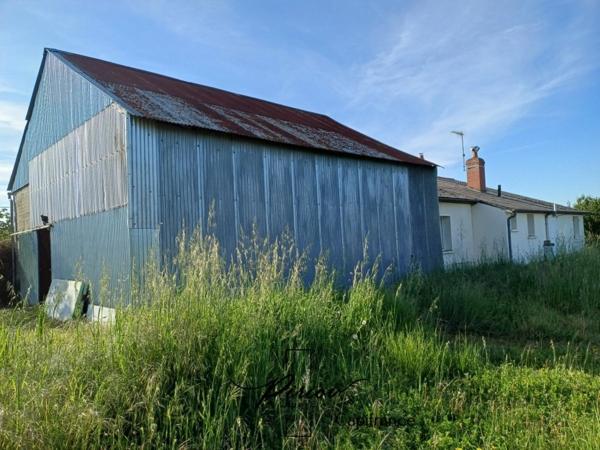 Maison à vendre 6 pièces - Dépendances - 4932 m²
