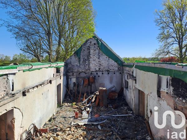 Grange 4 pièces de 70 m² à Saint-Germain-des-Prés (49170)