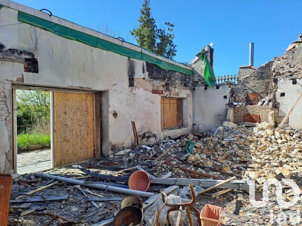 Grange 4 pièces de 70 m² à Saint-Germain-des-Prés (49170)