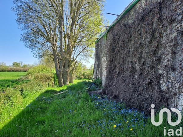 Grange 4 pièces de 70 m² à Saint-Germain-des-Prés (49170)