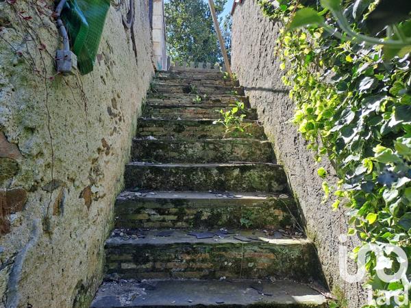 Grange 4 pièces de 70 m² à Saint-Germain-des-Prés (49170)