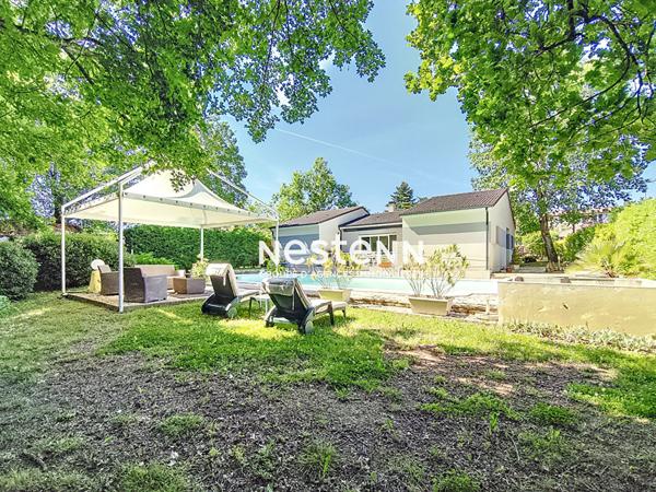 Maison de plain-pied Auch 129 m² 4 pièces avec piscine