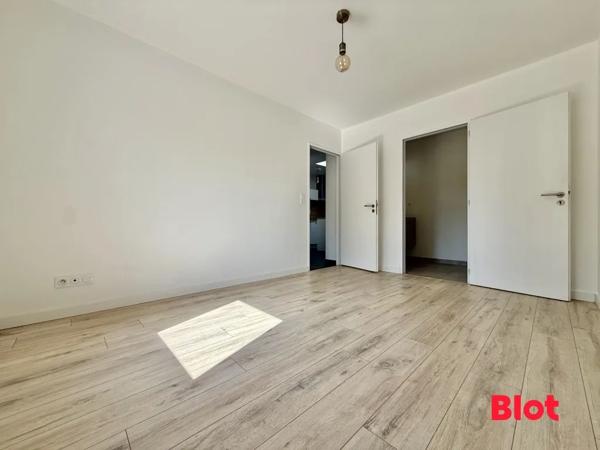 Maison 4 pièce(s)