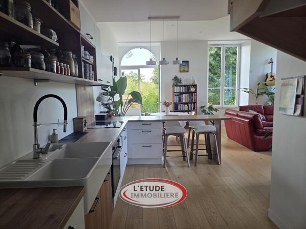 LE PELLERIN : Bien atypique et de charme au calme de son environnement bucolique !