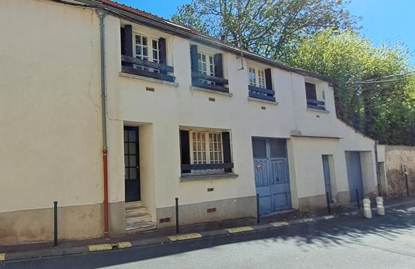 Appartement F2 en centre-ville d'Etampes déjà loué 510 € hors charges