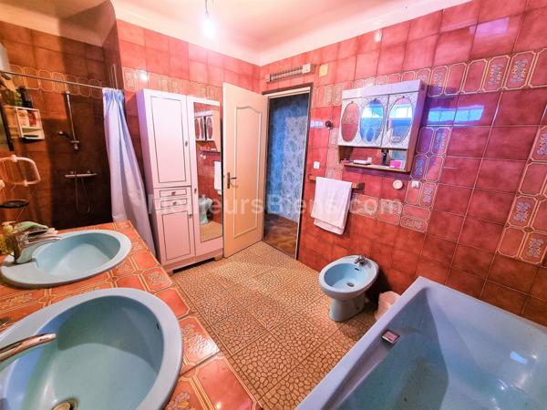 Maison traditionnelle 3 faces avec garage et cave de 80m2 !