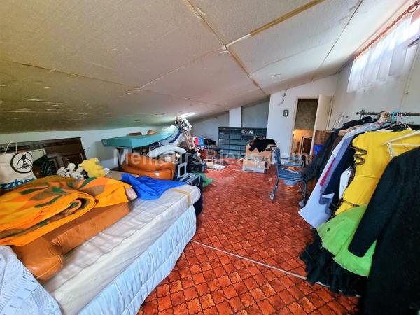 Maison traditionnelle 3 faces avec garage et cave de 80m2 !