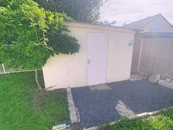 Maison familiale avec piscine au coeur de Tierce