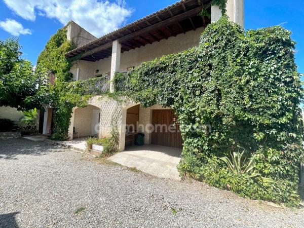 MAISON INDIVIDUELLE AVEC PISCINE ET APPARTEMENT INDÉPENDANT