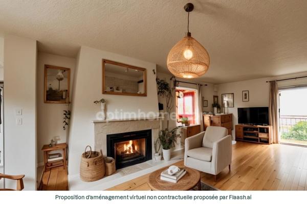 MAISON INDIVIDUELLE AVEC PISCINE ET APPARTEMENT INDÉPENDANT