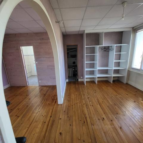 Appartement en duplex Riom es Montagnes (15400)