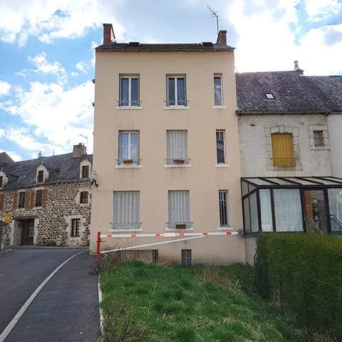 Appartement en duplex Riom es Montagnes (15400)
