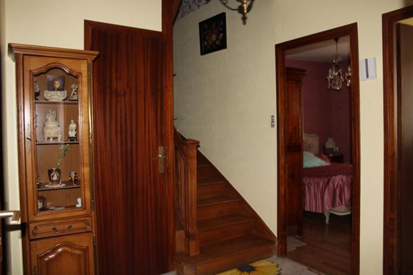 Ensemble immobilier à RIOM-ES-MONTAGNES Riom-ès-Montagnes (15400)