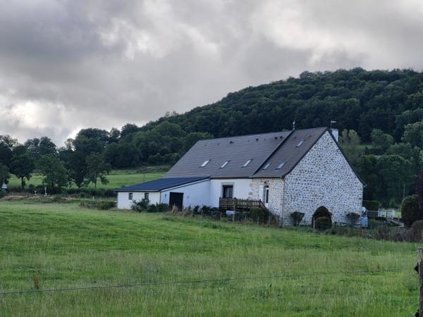 Maison haut de gamme à 5 minutes de RIOM-ES-MONTAGNES Valette (15400)