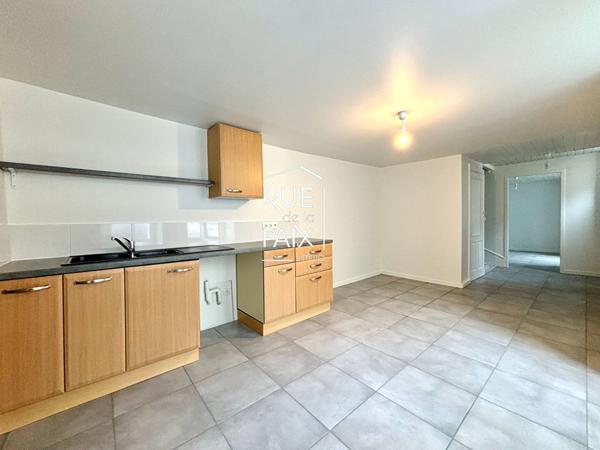 79400 SAINT MAIXENT L ECOLE Maison rénovée à louer - St Maixent l'école