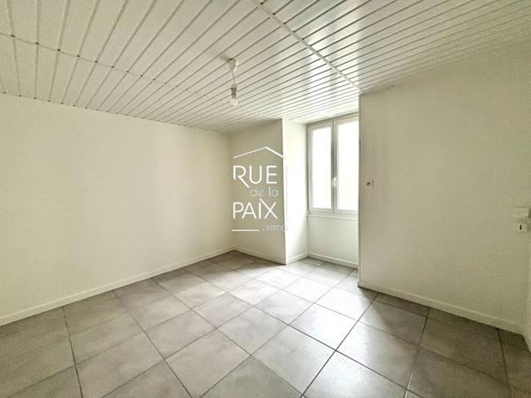 79400 SAINT MAIXENT L ECOLE Maison rénovée à louer - St Maixent l'école