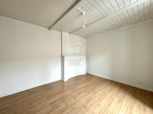 79400 SAINT MAIXENT L ECOLE Maison rénovée à louer - St Maixent l'école