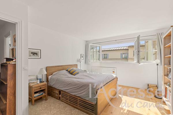 Un bien d'exception au Moulin de la Galette - Rare !