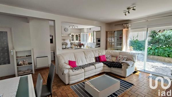 Appartement 4 pièces de 80 m² à Hyères (83400)