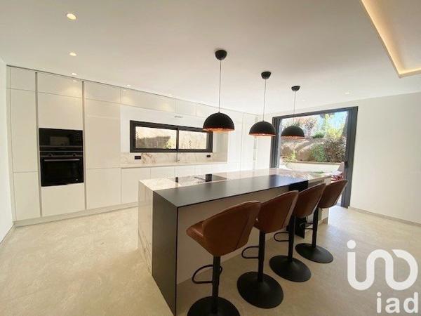 Maison à vendre 6 pièces 219 m² Sainte-Maxime