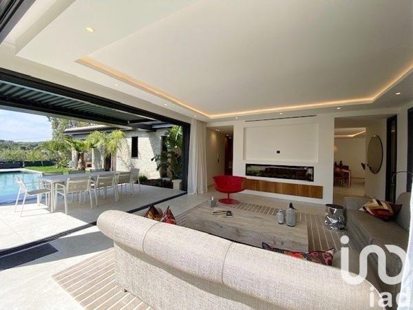 Maison à vendre 6 pièces 219 m² Sainte-Maxime