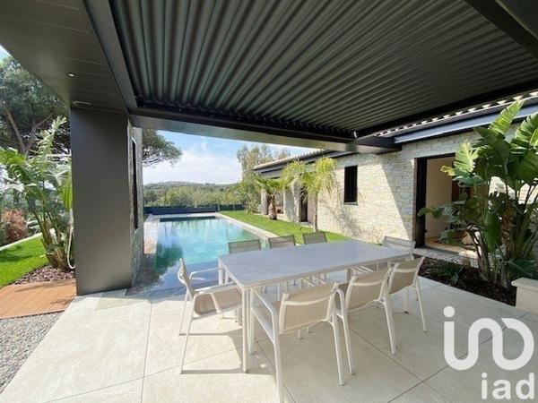 Maison à vendre 6 pièces 219 m² Sainte-Maxime