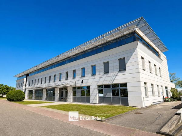 Bureaux à louer à Bron dans Europarc du Chêne avec stationnement