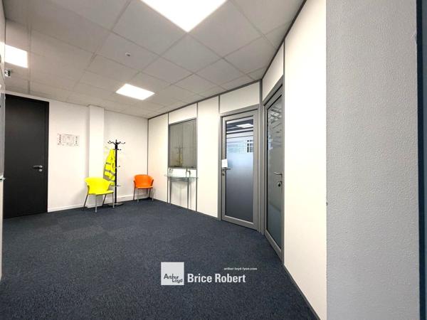 Bureaux à louer à Bron dans Europarc du Chêne avec stationnement