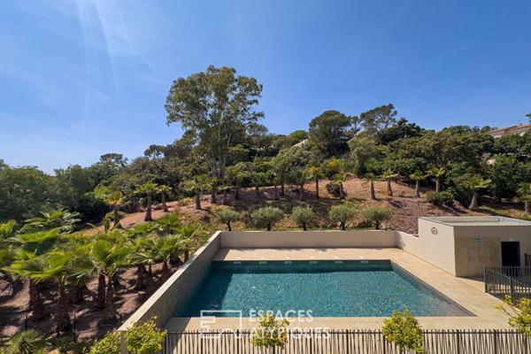 Appartement contemporain avec terrasse dans une résidence avec piscine