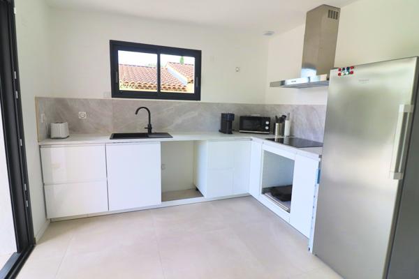 Besse sur Issole: maison T6 145m2 terrain 670m2