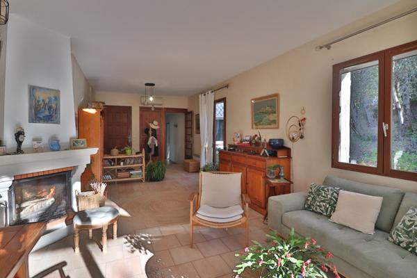 Maison de campagne plain pied 3 chambres Piscine 5000m2 de terrain