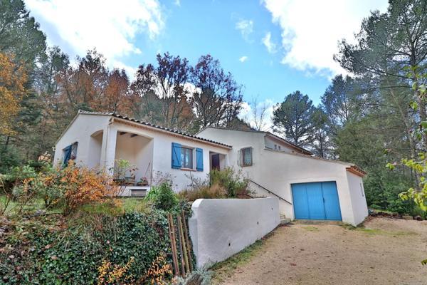 Maison de campagne plain pied 3 chambres Piscine 5000m2 de terrain