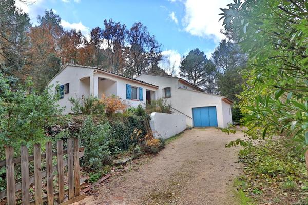 Maison de campagne plain pied 3 chambres Piscine 5000m2 de terrain