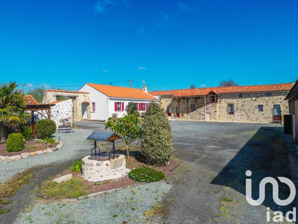 Maison à vendre 14 pièces 360 m² Le Boupère
