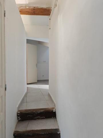 IMMEUBLE DE 400M² ENV A RENOVER