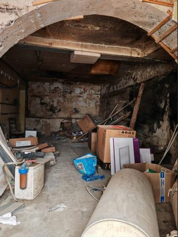 IMMEUBLE DE 400M² ENV A RENOVER