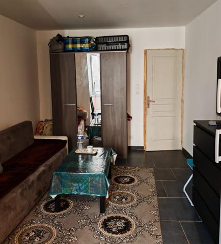 IMMEUBLE DE 400M² ENV A RENOVER