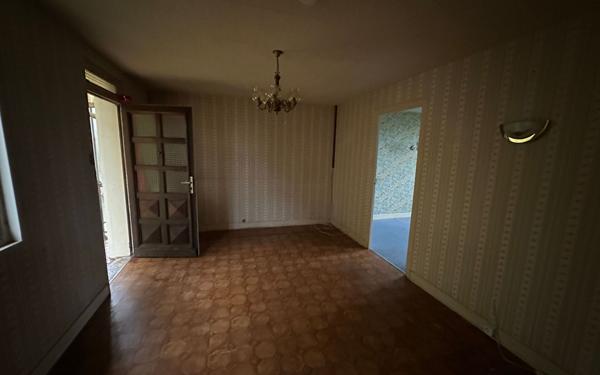 Maison à vendre    3 pièces •  Antully