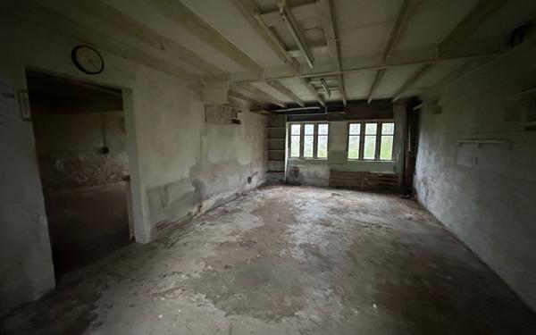 Maison à vendre    3 pièces •  Antully